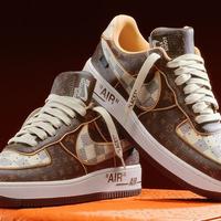 Кроссовки Louis Vuitton и Nike продали на аукционе за 352 тысячи долларов