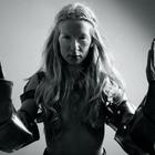 Вокалистка iamamiwhoami представит новый проект в Киеве