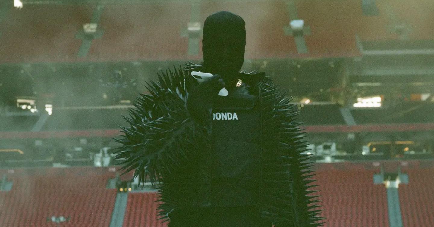 kw-donda3-dtf-magazine Канье Уэст заявил, что Universal выпустила Donda без его согласия
