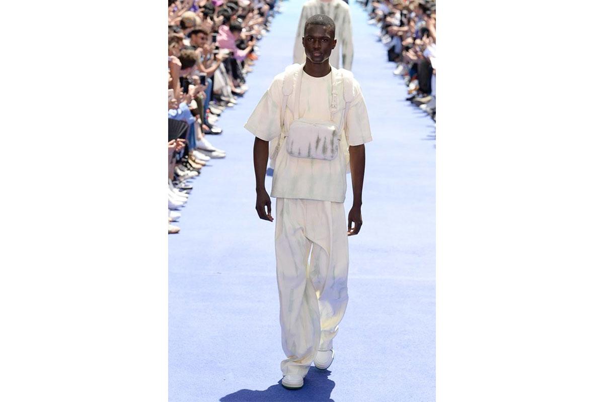 _0004_https---hypebeast.com-image-2018-06-louis-vuitton-spring-summer-2019-show-paris-fashion-week-26