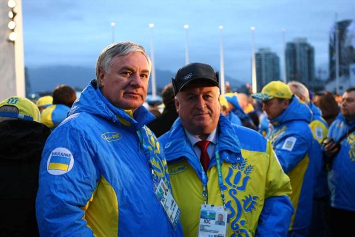 Церемонія підняття українського прапору в Олімпійському селищі Ванкувера (11 лютого 2010 року)-4011