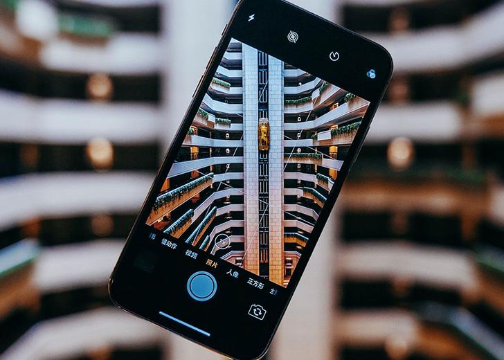 shotoniphone-cover-dtf-magazine (1) Apple запустила глобальный фотоконкурс