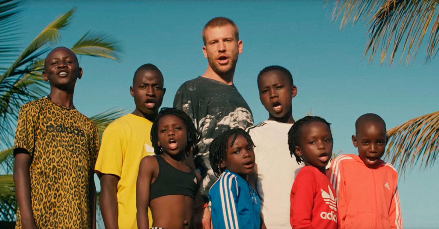 Смотрите новый клип Ивана Дорна на трек «Africa»