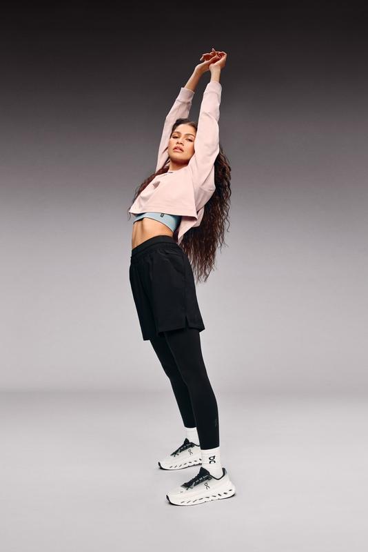 zendaya-on-dtf-magazine-1