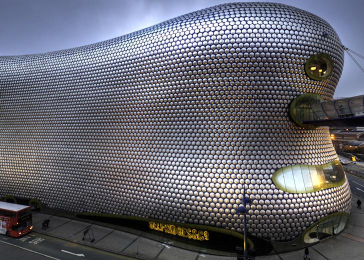 Британский люксовый ретейлер Selfridges продали за 5,4 миллиарда долларов