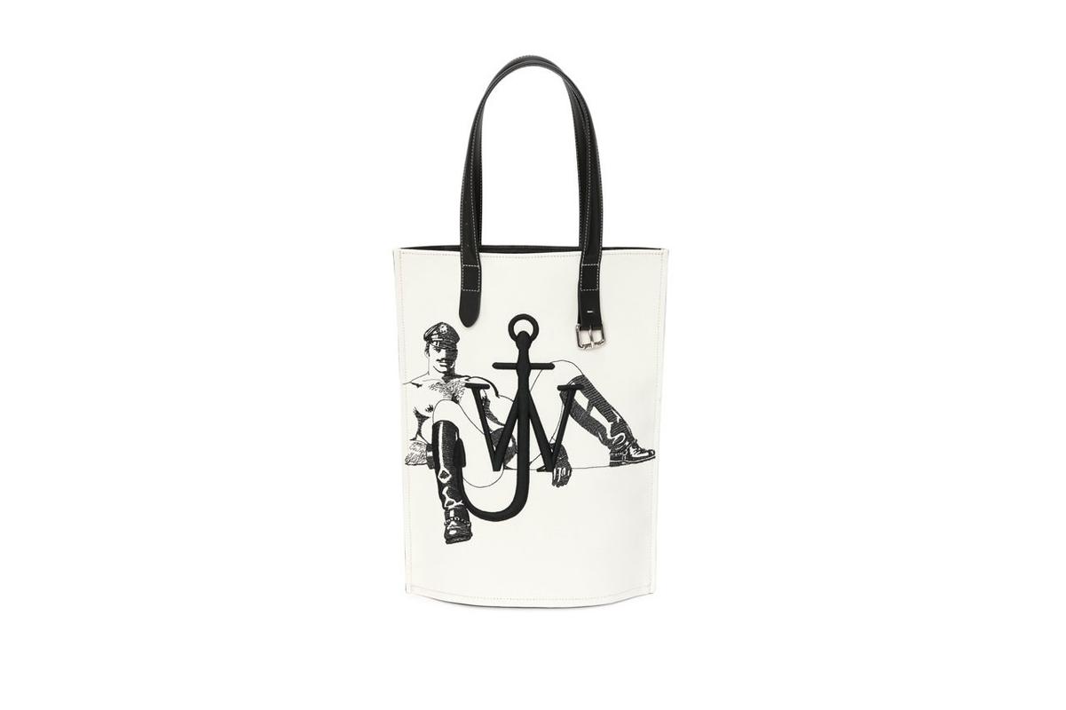 jw-anderson-tomoffinland-dtf-magazine-12