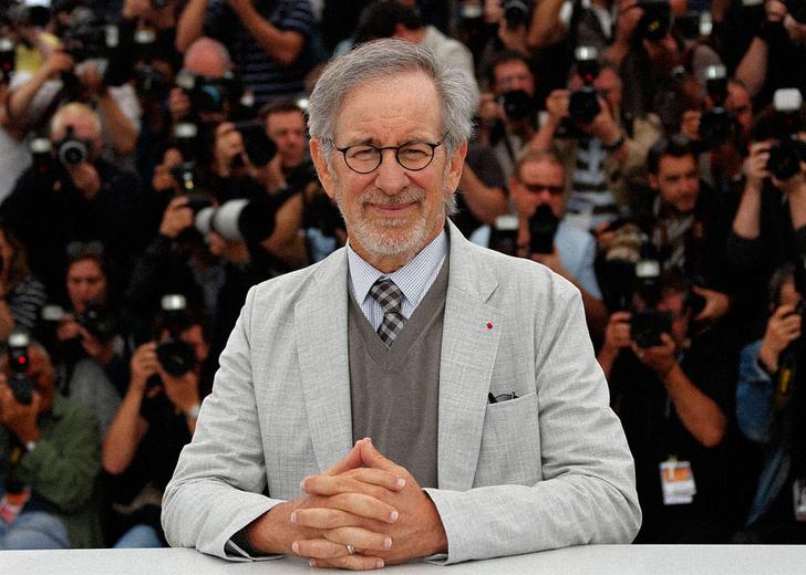 steven_spielberg_amazon_header Стивен Спилберг снимет мини-сериал для Amazon