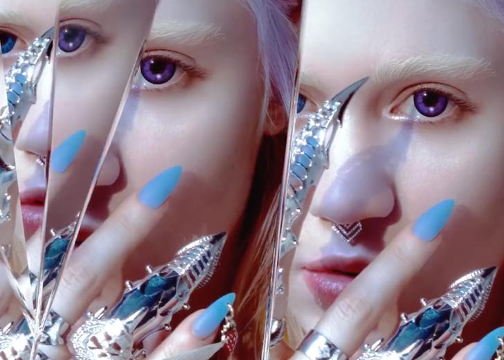 grimes-dtf-magazine «Я капитулировала»: Что Grimes рассказала о беременности и отношениях с Илоном Маском