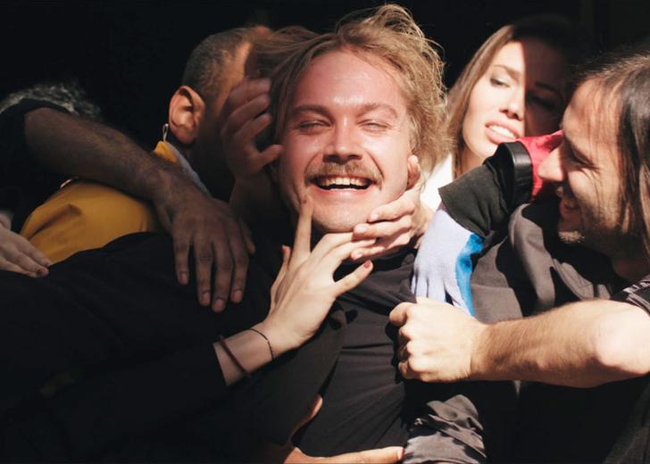 Смотрите новый клип украинской группы Счастливые люди