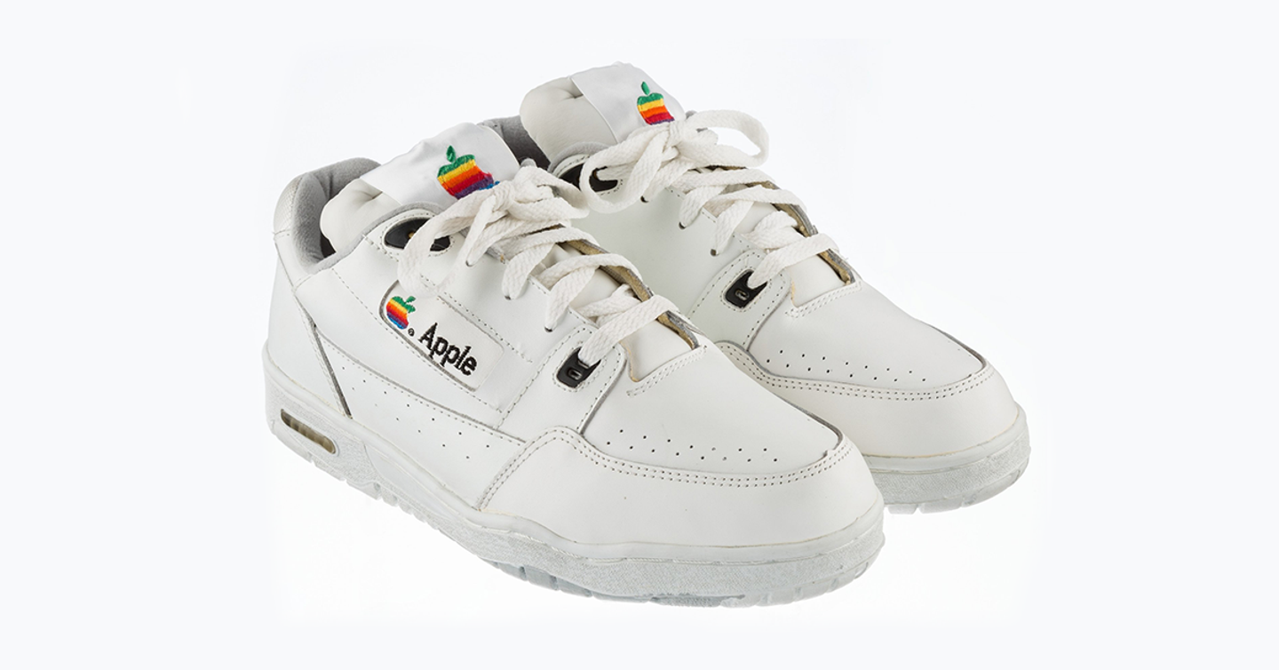apple_sneakers На eBay выставили кроссовки от Apple