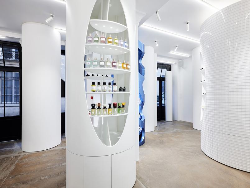 dsm-perfumes-dtf-magazine4