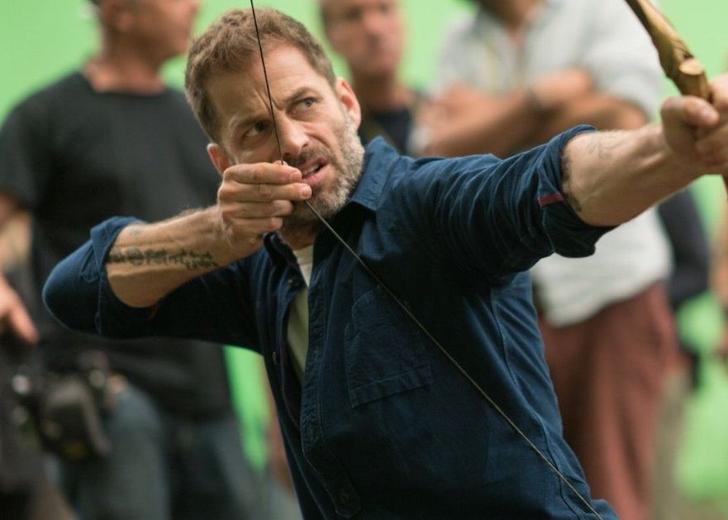 Zack-Snyder Твиттер удалил изображение Зака Снайдера с оральным сексом Женщины-кошки и Бэтмена