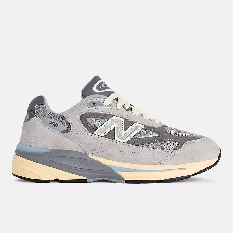Кросівки New Balance 990v7