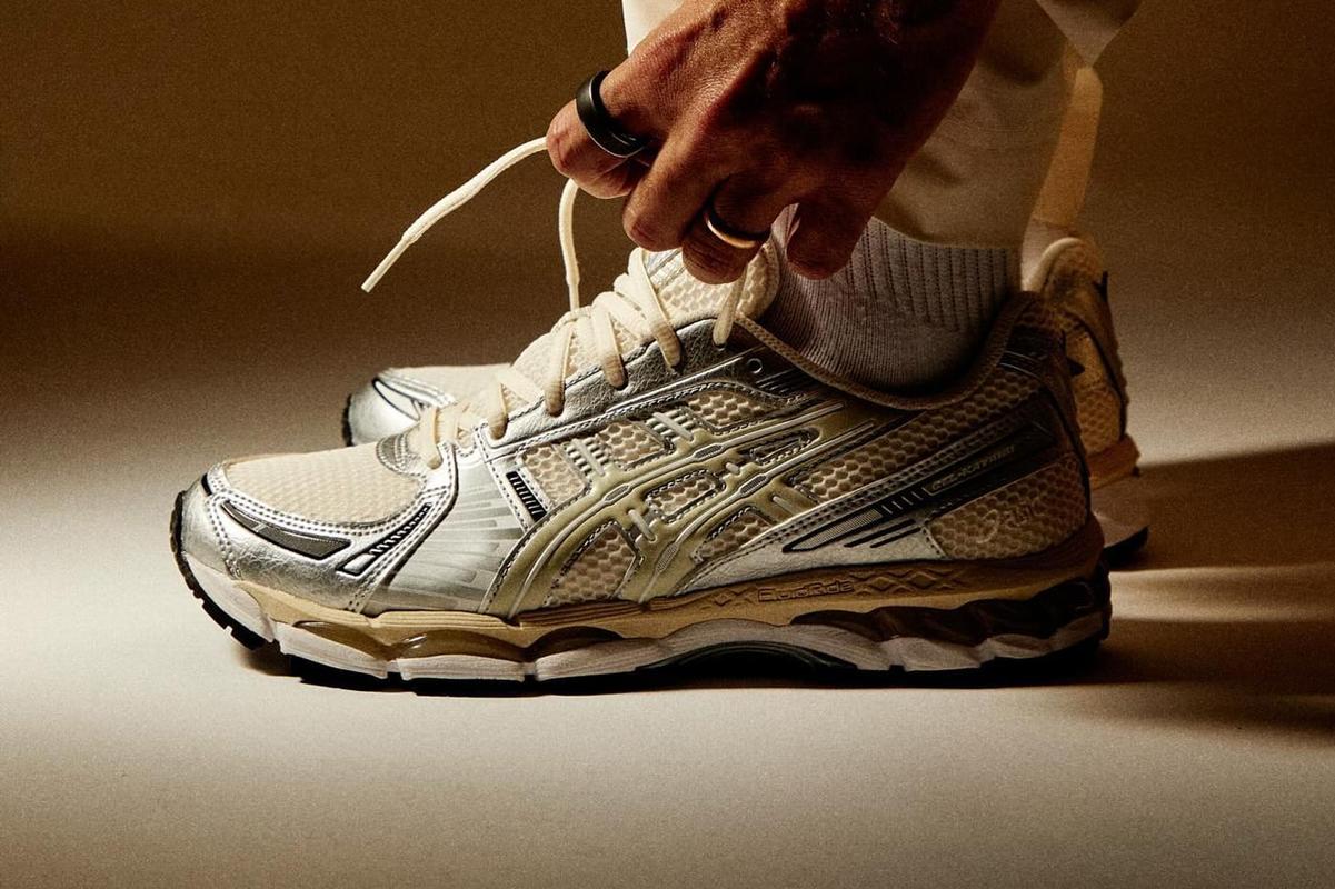 ronnie-fieg-asics-dtf-magazine-2