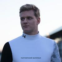 Смотрите ролик Under Armour о гонщике Мике Шумахере
