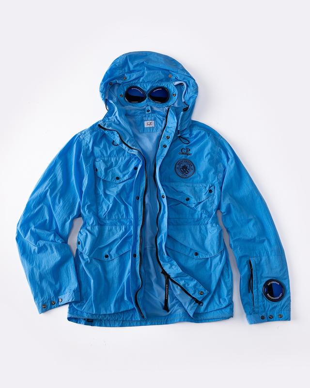 Куртка Goggle Jacket C.P. Company та клубу «Манчестер Сіті»