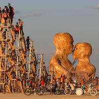 Фестиваль Burning Man отменили впервые в истории. Теперь он пройдет онлайн