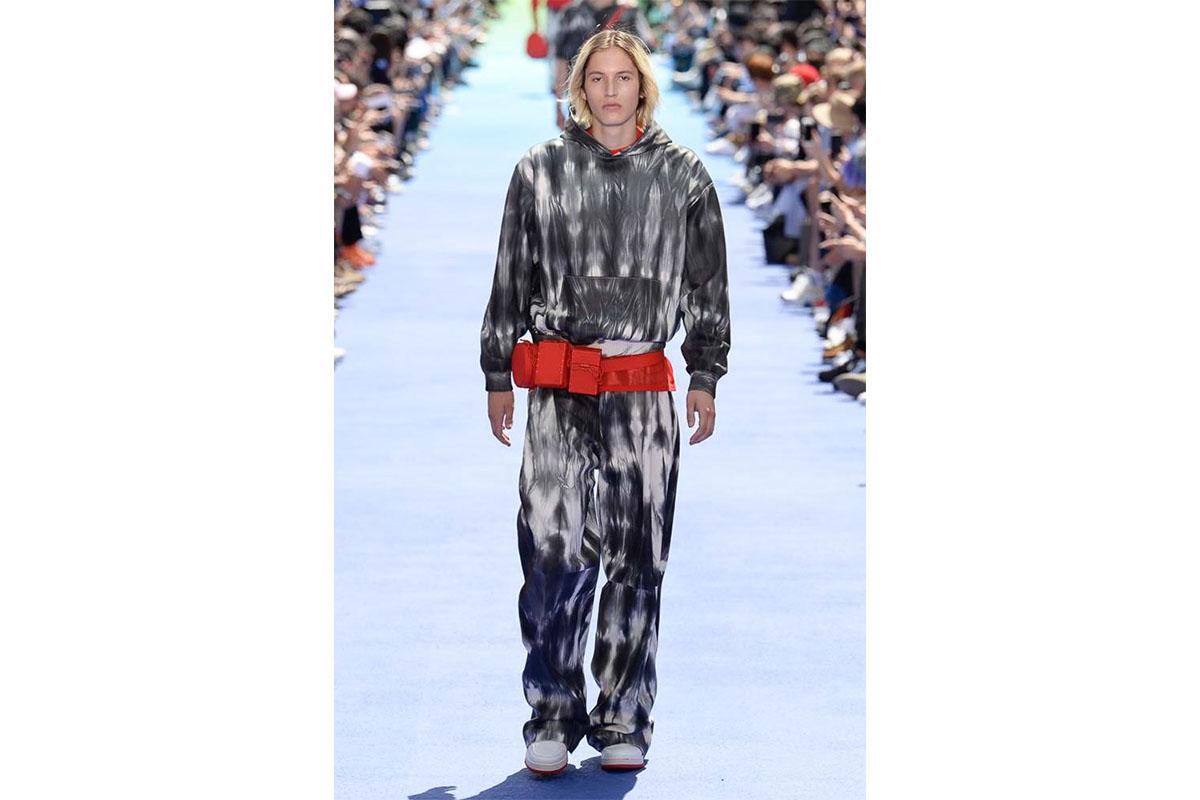 _0008_https---hypebeast.com-image-2018-06-louis-vuitton-spring-summer-2019-show-paris-fashion-week-31