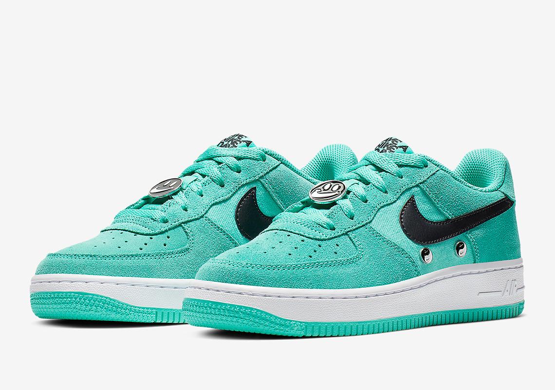 nike-air-force-1-bq8273-300