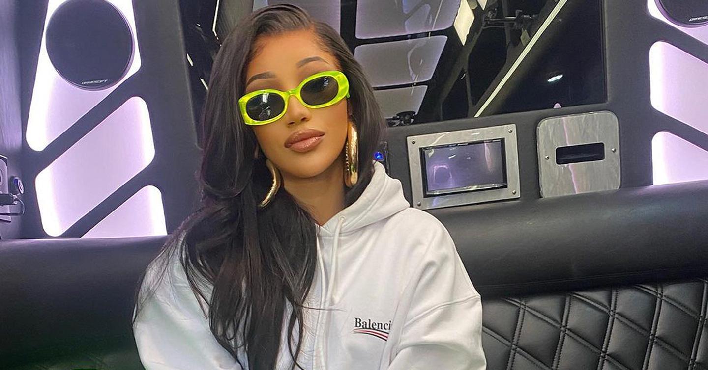 Cardi B стала Инстаграм-гадалкой