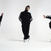 Дуже коротка історія кросівок adidas Superstar. І бліц з героєм українського кампейну — Monatik