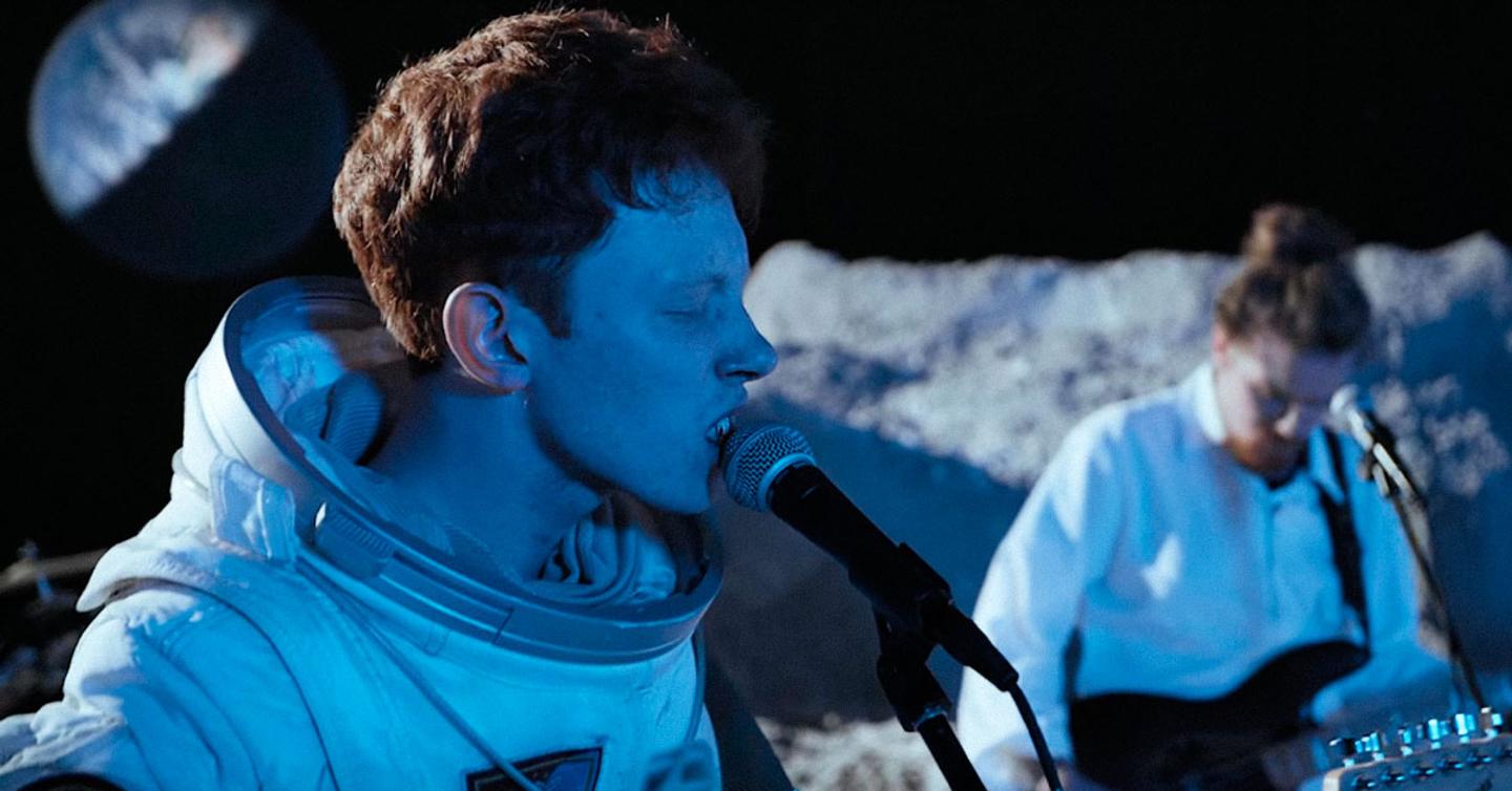 King Krule выступил «на Луне»