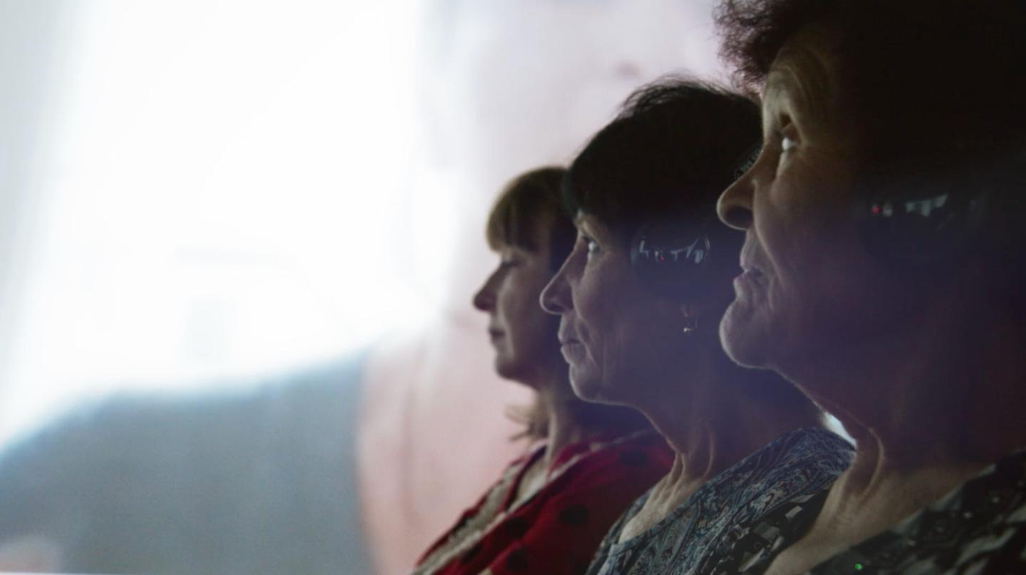 The film ‘Traces’ by Alisa Kovalenko and Marysia Nikitiuk received an award at the Berlinale