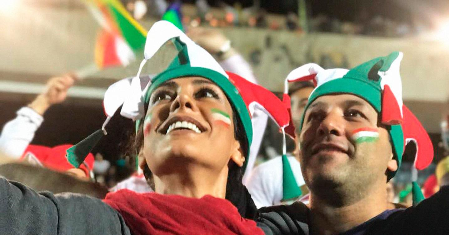 iran_girls_football_match_dtf_header В Иране женщин впервые за 39 лет пустили на стадион