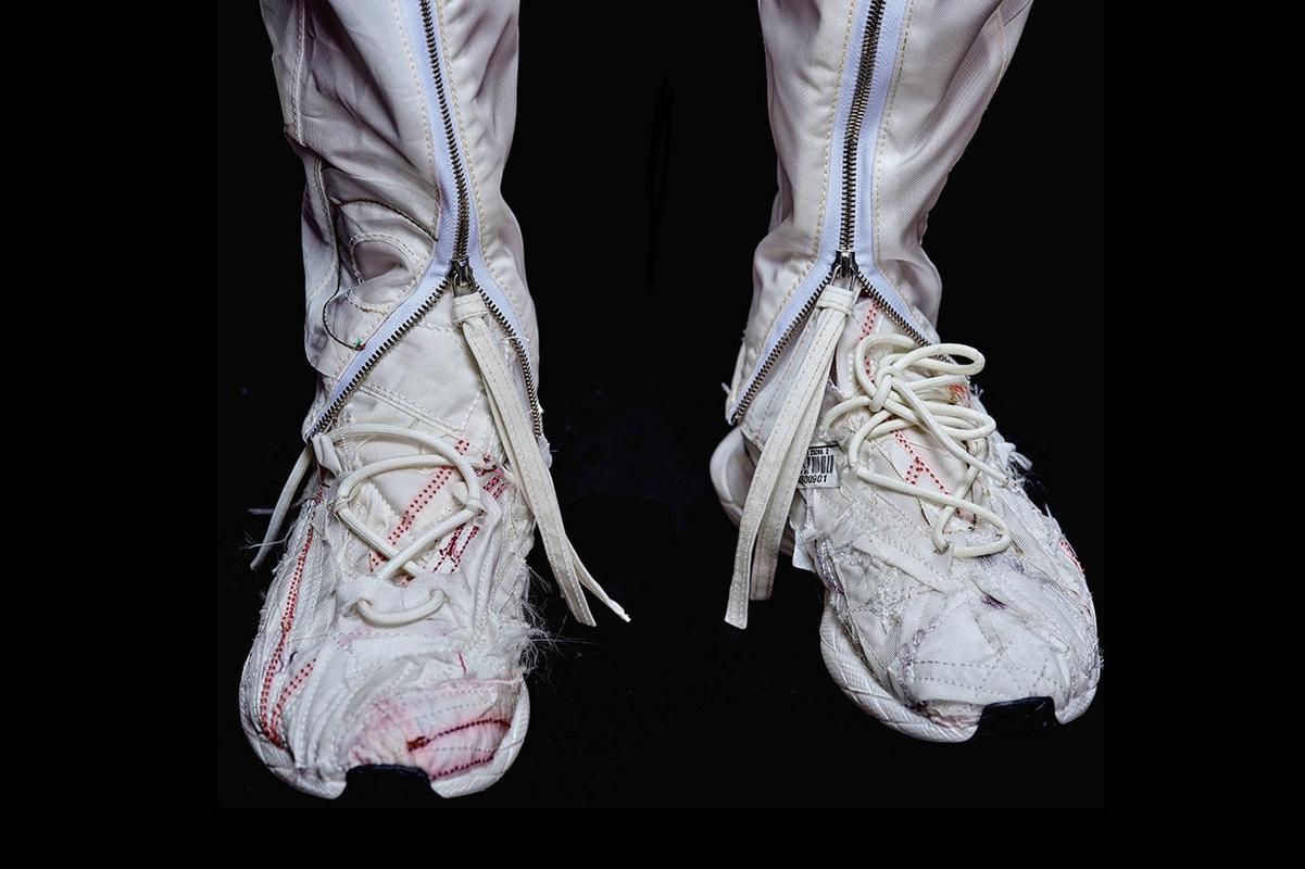 kanghyuk-reebok-shoes-dtf-magazine-3