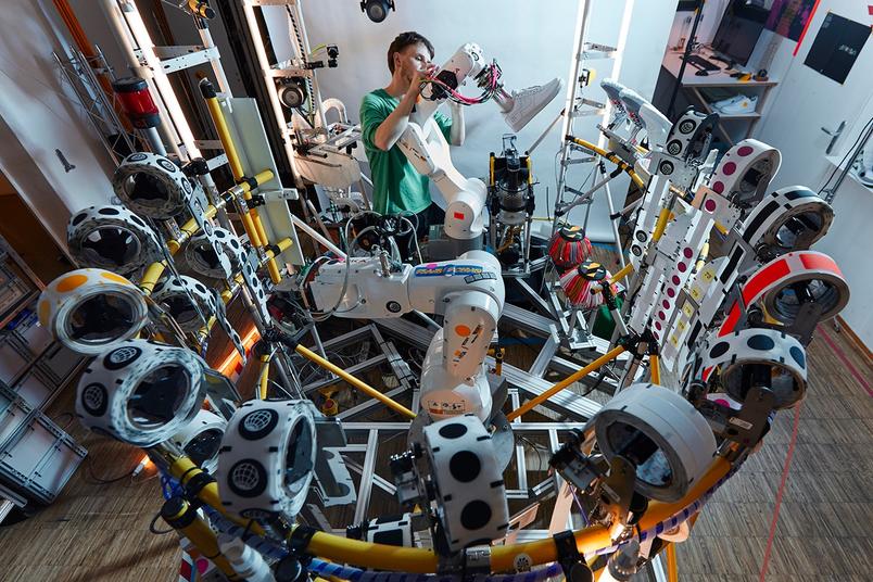 nike-sneakers-robot-dtf-magazine-2