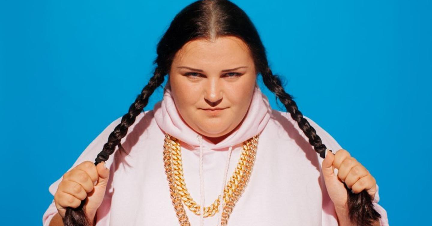 alyona-alyona-dtf-magazine The Guardian включило alyona alyona в список 50 новых артистов 2020 года