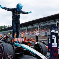 Команда Mercedes-AMG PETRONAS F1 Team