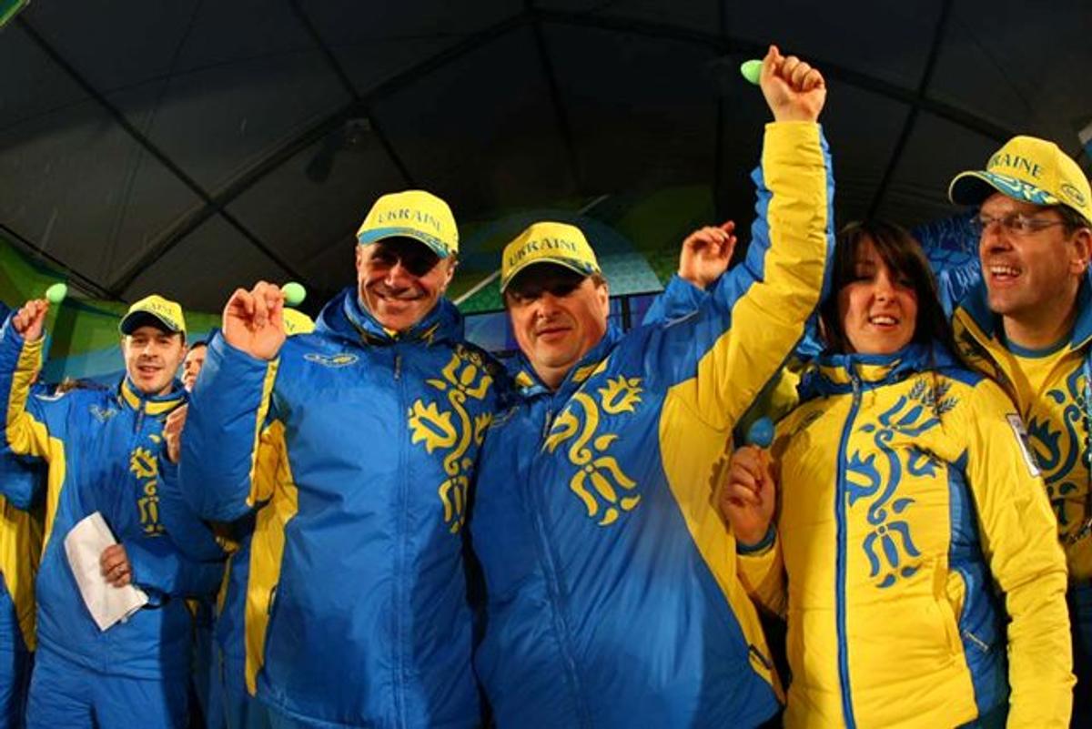 Церемонія підняття українського прапору в Олімпійському селищі Ванкувера (11 лютого 2010 року)-4018