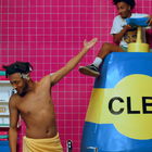 He Needs a Spice Girl. Смотрите новый клип Amine с участием Исы Рэй