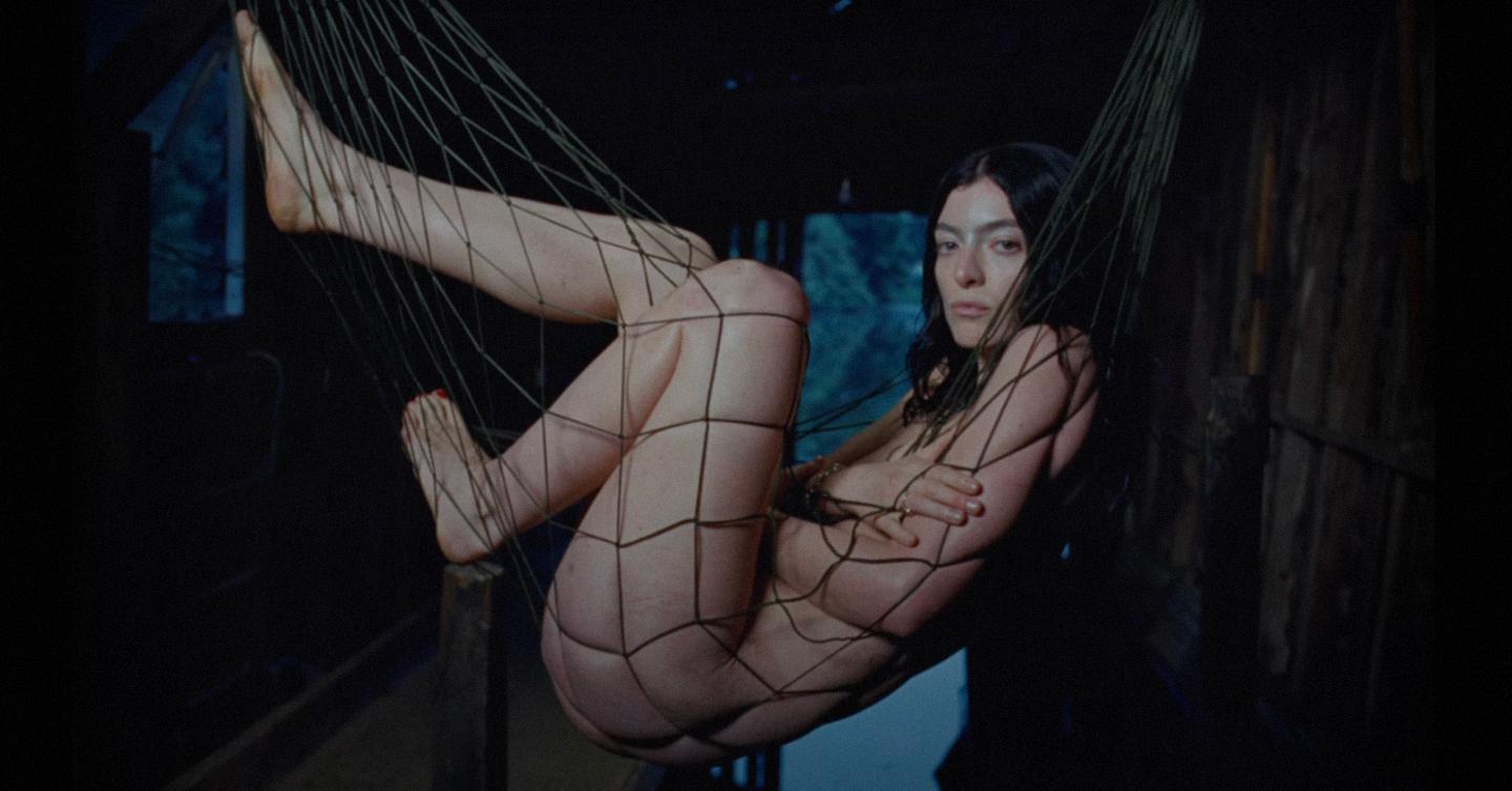 Lorde випустила трек Hammer