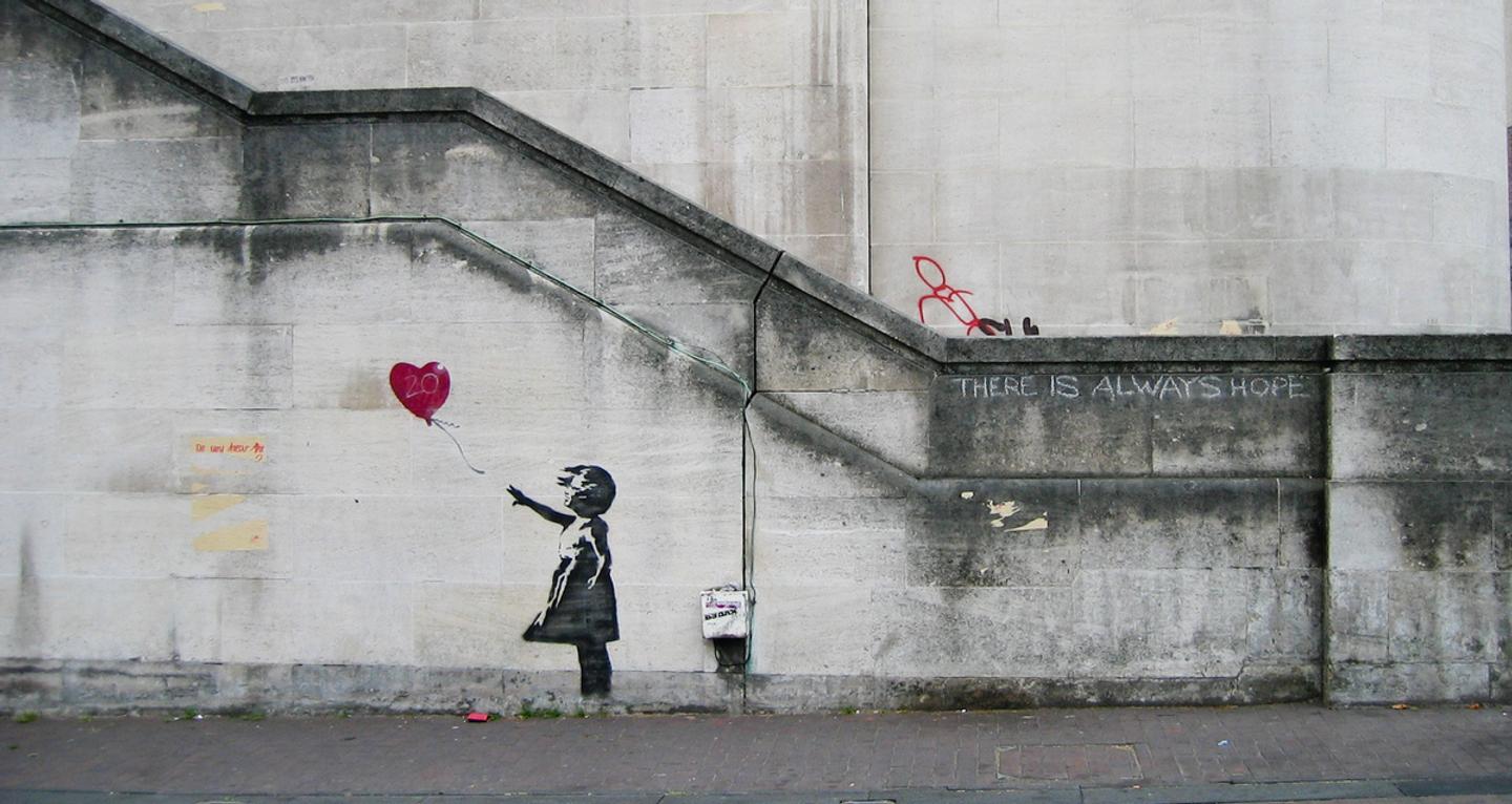 banksy girl dtf magazine Christie’s выставит на продажу одну из 25 копий «Девочки с воздушным шаром»