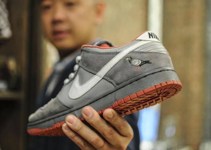 Дизайнер Джефф Стейпл випустить книгу «Not Just Sneakers»