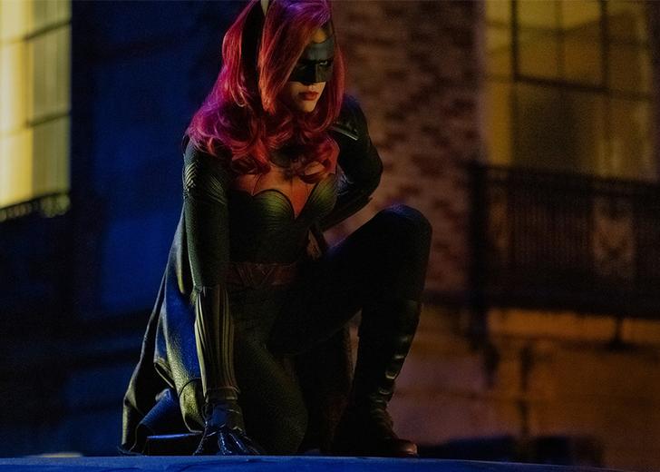 batwoman-dtf-magazine Смотрите сейчас: Новый герой Готэма в первом трейлере сериала «Бэтвумен»