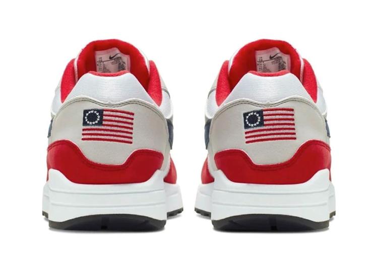 nike-flag-cover-dtf-magazine Nike отменил продажу кроссовок из-за ассоциаций с рабством и Ку-клукс-кланом