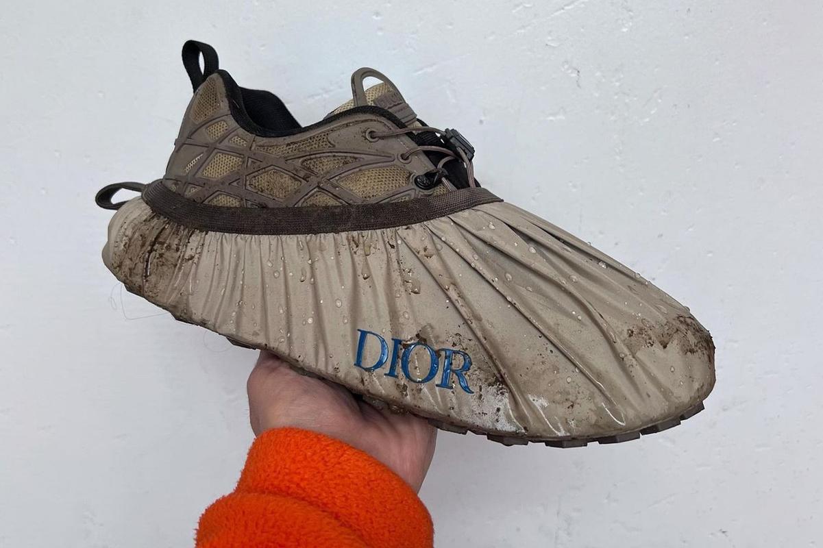 dior-b31-dtf-magazine-6