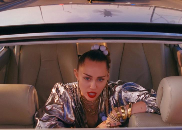 miley-syrus-kyiv-music-video-dtf-magazine-cover Погоня на Дарницком мосту: Майли Сайрус выпустила клип, снятый в Киеве