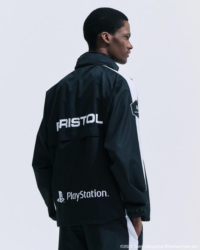 playstation-soph-bristol-dtf-magazine-4 PlayStaton - головний спонсор видуманого футбольного клубу F.C. Real Bristol