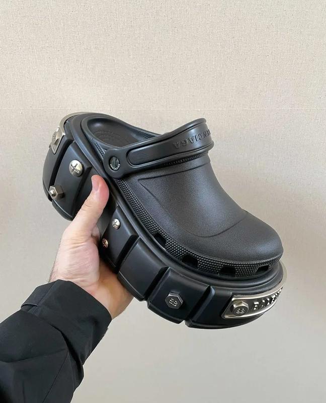 balenciaga-shoes-dtf-magazine