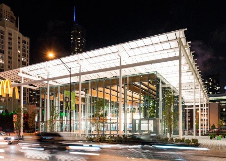 mcdonalds_flagship_chicago_like_apple_dtf_header McDonald’s открыл ресторан в стиле Apple Store