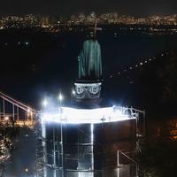 Яким був проєкт-інсталяція «Примарна поезія» у Києві