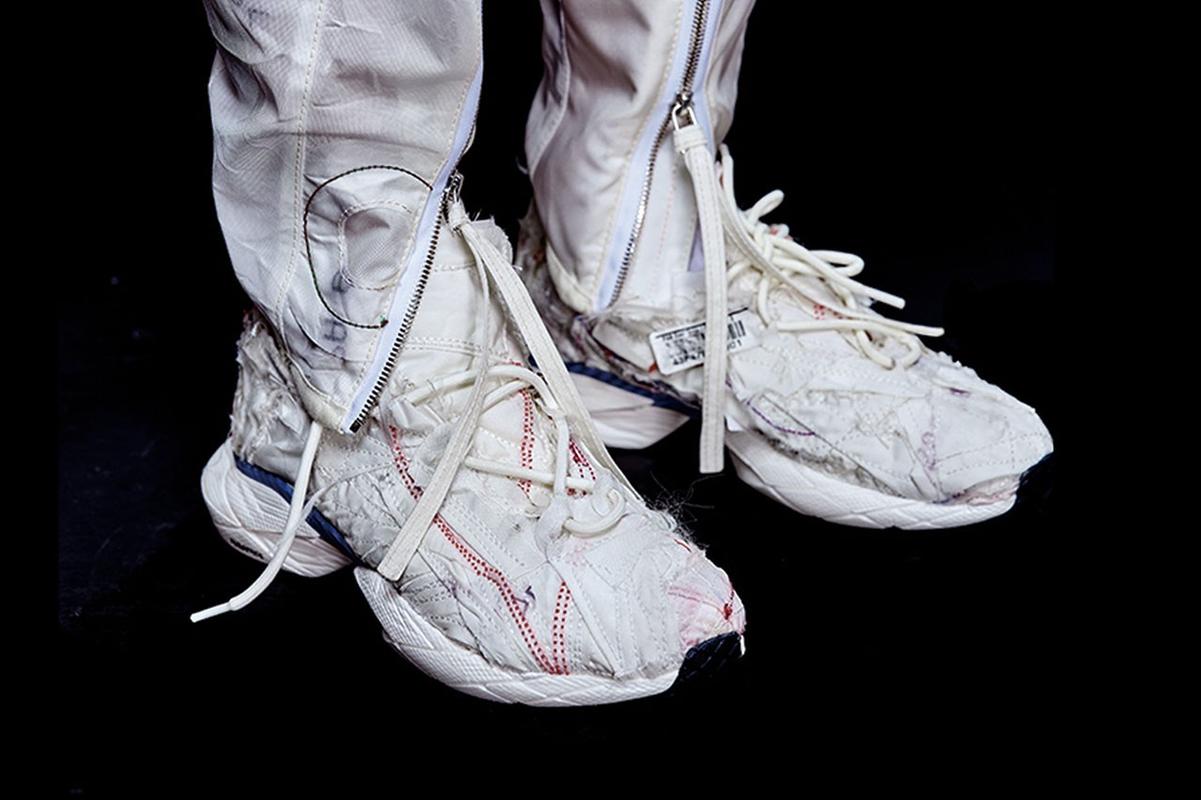 kanghyuk-reebok-shoes-dtf-magazine