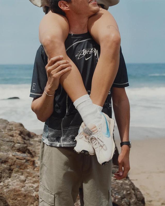 Stussy-Nike-clothes-dtf-magazine-1