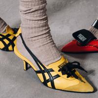 Від нових табі Kiko Kostadinov до колаборацій з PUMA та adidas. 10 найпримітніших пар взуття з Тижнів моди 