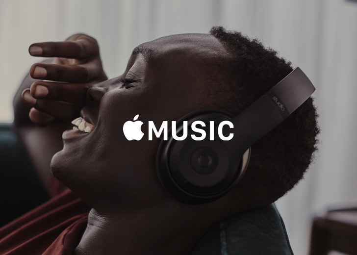У фильмов в Apple Music появились украинские и русские субтитры
