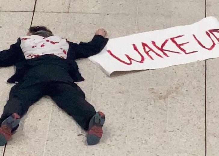 «World, wake up!»: Ukrainian musician Bohdan Konakov staged a performance in London